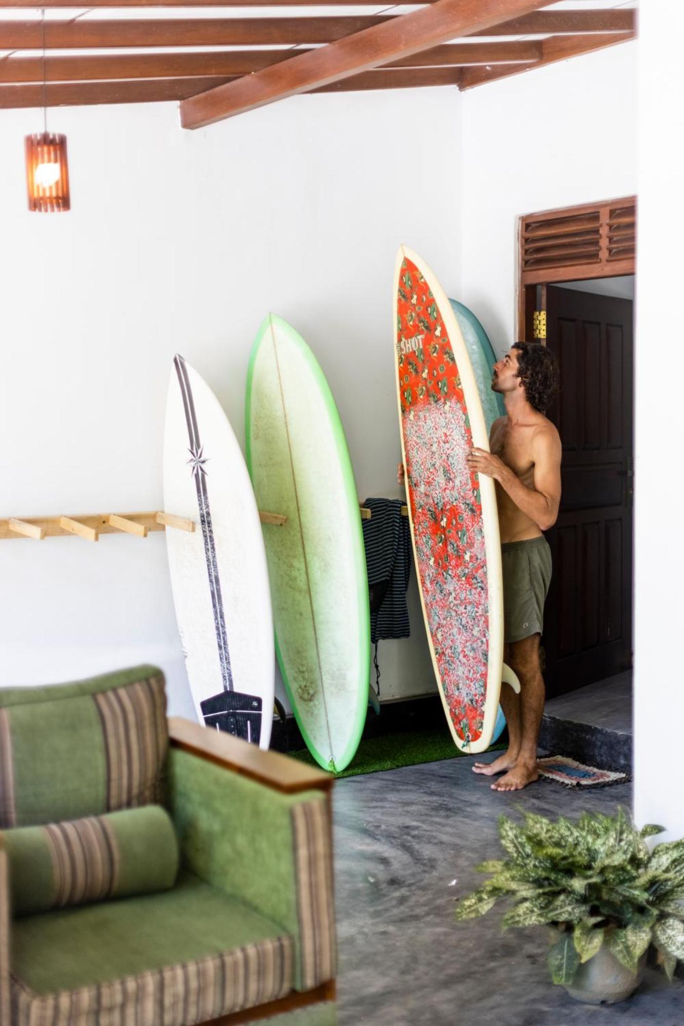 Makai Surf House Hotel Ahangama Eksteriør billede