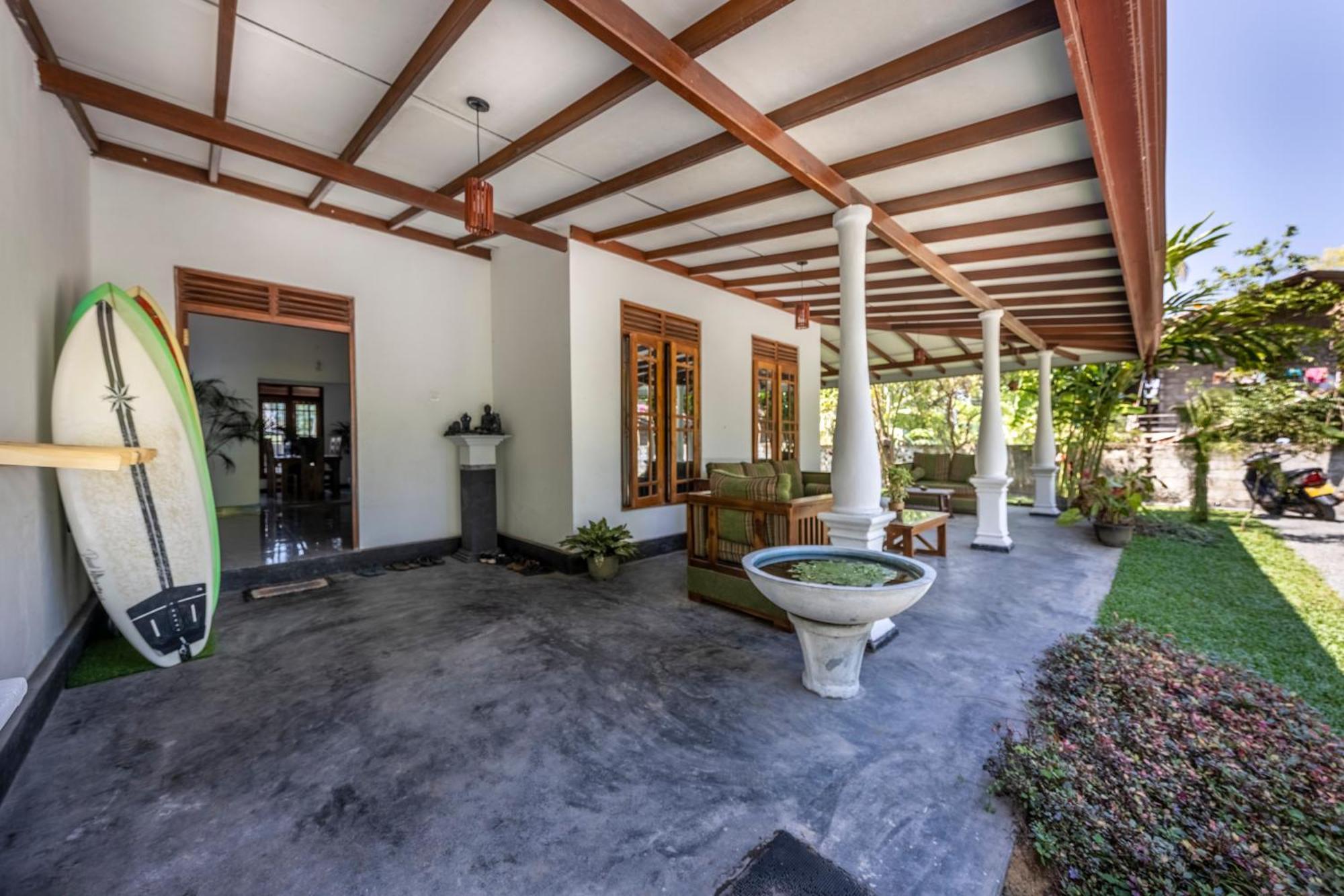 Makai Surf House Hotel Ahangama Eksteriør billede