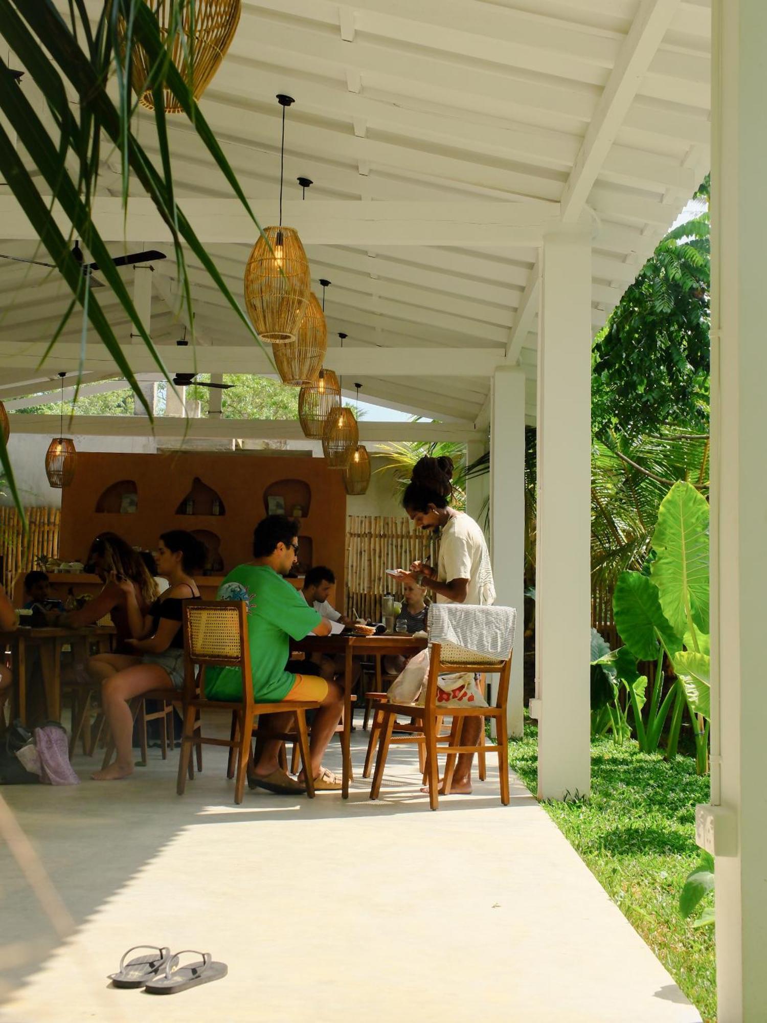 Makai Surf House Hotel Ahangama Eksteriør billede